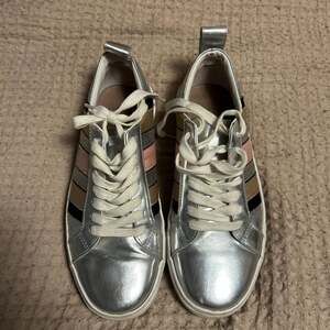 Diane Von Furstenberg Tess Silver Metallic Leather Colorblock Striped Sneakers